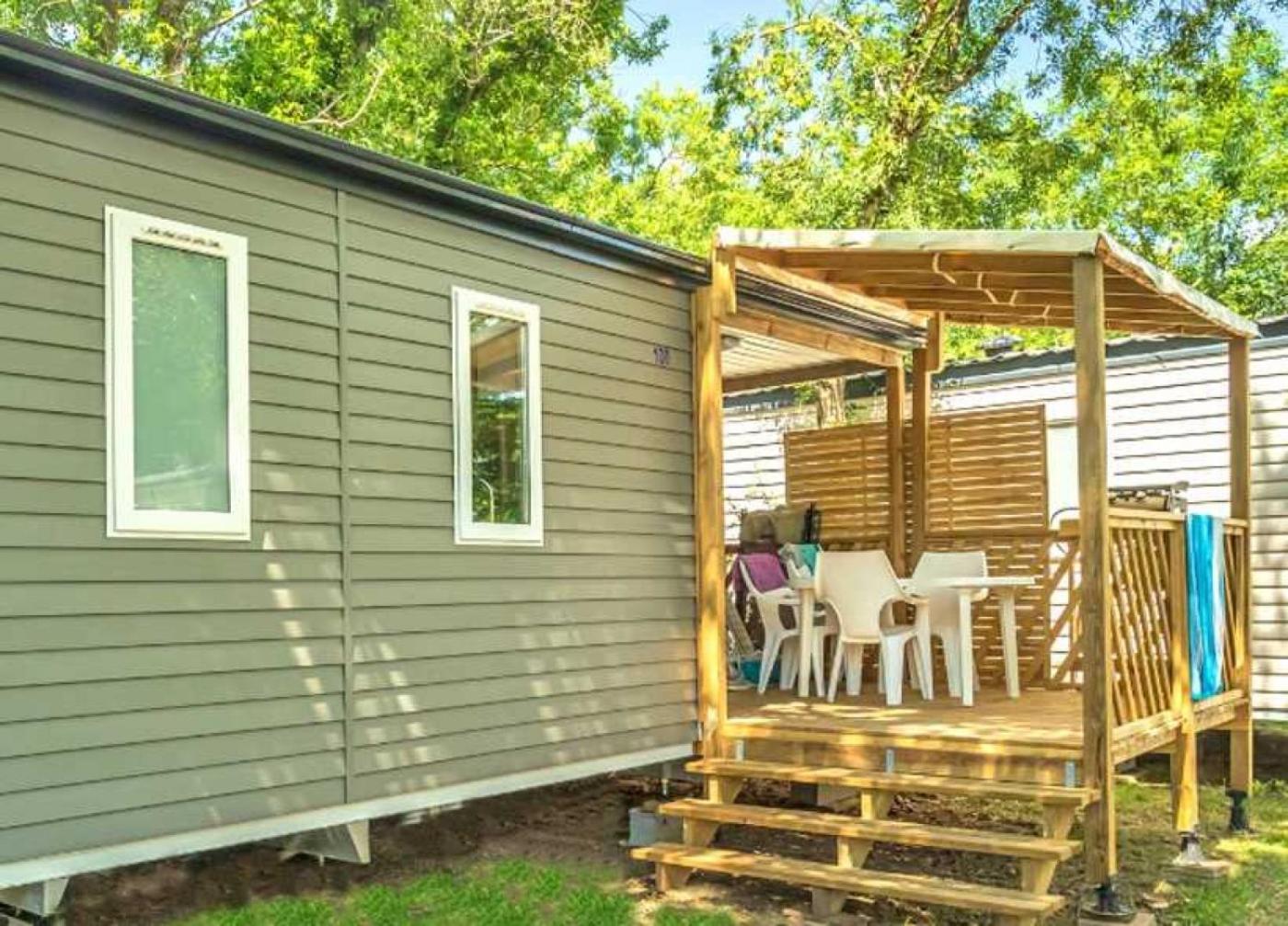 Camping 4 Etoiles - Parc Aquatique - Eei0Fi 생-조르주-돌레롱 외부 사진