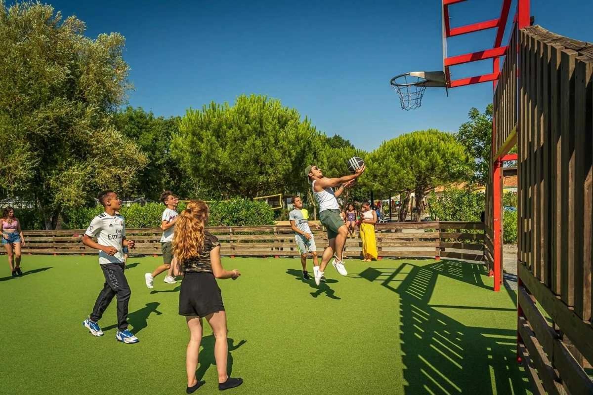 Camping 4 Etoiles - Parc Aquatique - Eei0Fi 생-조르주-돌레롱 외부 사진
